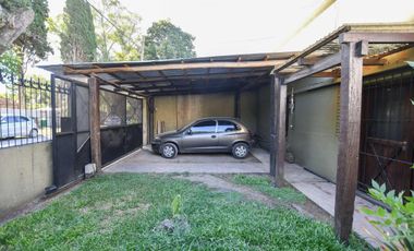 Casa en venta - 3 dormitorios 3 baños - Cochera - 416mts2 - Villa Elisa, La Plata