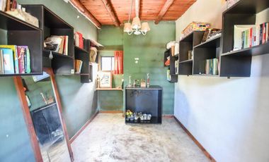 Casa en venta - 3 dormitorios 3 baños - Cochera - 416mts2 - Villa Elisa, La Plata