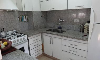 Casa en venta - 3 dormitorios 2 baños - 800mts2 - Costa Del Este