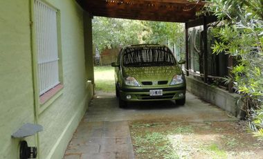 Casa en venta - 3 dormitorios 2 baños - 800mts2 - Costa Del Este