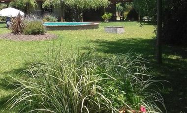 Casa en venta - 3 Dormitorios 3 Baños - Cochera - 1.500Mts2 - Ranchos, General Paz