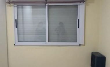 Casa en venta - 3 dormitorios 1 baño 3 cocheras - 330mts2 - Lincoln