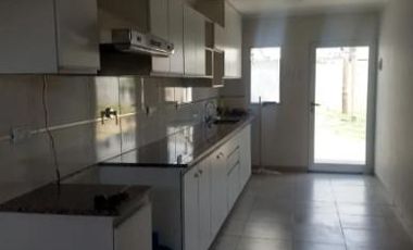 Casa en venta - 3 dormitorios 1 baño 3 cocheras - 330mts2 - Lincoln