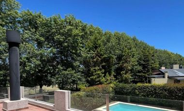 CASA 5 AMBIENTES EN VENTA, BARRIO PRIVADO LOS PARAISOS, LOS CARDALES