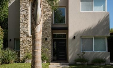 CASA 5 AMBIENTES EN VENTA, BARRIO PRIVADO LOS PARAISOS, LOS CARDALES