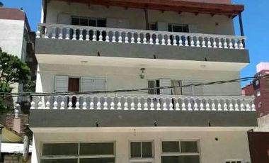 VENTA EN BLOQUE - 4 dormitorios 1 terreno 1 local comercial - San Bernardo Del Tuyu