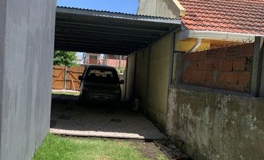 Casa en venta - 2 dormitorios 1 baño - 54mts2 - Santa Clara Del Mar