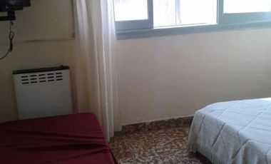 Venta en bloque Casa y  Departamento - 4 dormitorios 2 baños - 400mts2 totales - Las Toninas