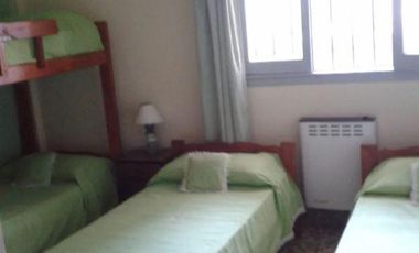 Venta en bloque Casa y  Departamento - 4 dormitorios 2 baños - 400mts2 totales - Las Toninas