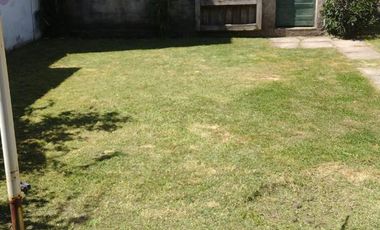 Casa en venta - 3 dormitorios 1 baño - 450mts2 - Ensenada