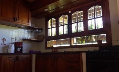 Casa en venta - 4 Dormitorios 2 Baños - Cocheras - 660Mts2 - Valeria Del Mar