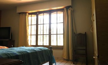 Casa en venta - 4 Dormitorios 2 Baños - Cocheras - 660Mts2 - Valeria Del Mar