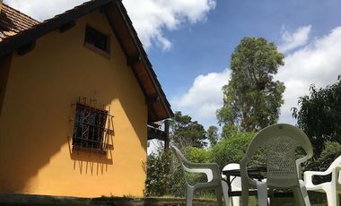 Casa en venta - 4 Dormitorios 2 Baños - Cocheras - 660Mts2 - Valeria Del Mar