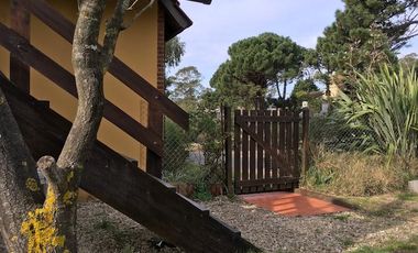 Casa en venta - 4 Dormitorios 2 Baños - Cocheras - 660Mts2 - Valeria Del Mar