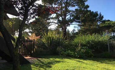 Casa en venta - 4 Dormitorios 2 Baños - Cocheras - 660Mts2 - Valeria Del Mar