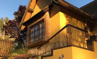 Casa en venta - 4 Dormitorios 2 Baños - Cocheras - 660Mts2 - Valeria Del Mar