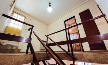 Casa en venta - 4 dormitorios 2 baños - Cocheras - 209mts2 - Tolosa, La Plata