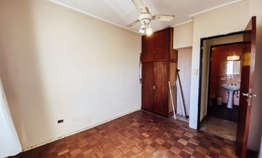 Casa en venta - 4 dormitorios 2 baños - Cocheras - 209mts2 - Tolosa, La Plata