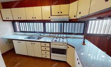 Venta departamento de 4 ambientes en La Lucila, con plena vista al río