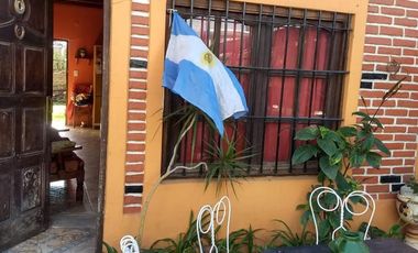 Casa en venta - 1 dormitorio 1 baño - 55mts2 - Florencio Varela