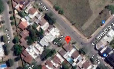 Casa venta - 2 dormitorios - 1 baño - 220mts2 totales - Berazategui