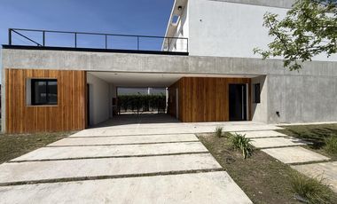 Casa en  venta en barrio Vila Marina , Villanueva