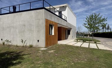 Casa en  venta en barrio Vila Marina , Villanueva