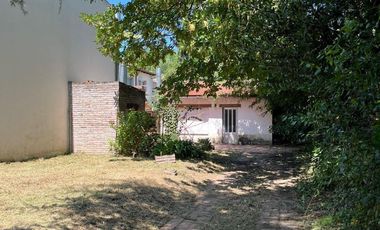 Casa en venta - 1 Dormitorio 1 Baño - Cochera - 252Mts2 - Granadero Baigorria, Santa Fe