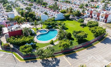 Venta Casa de 3 Recamaras en Fracc. Banus, Nuevo Ixtapa