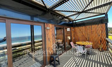 Dos lindas casas con espectacular vista al mar en Curanipe
