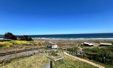 Dos lindas casas con espectacular vista al mar en Curanipe