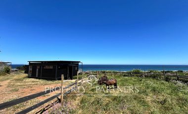 Dos lindas casas con espectacular vista al mar en Curanipe