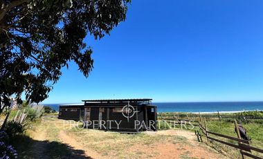 Dos lindas casas con espectacular vista al mar en Curanipe