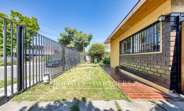 Casa de muy buen potencial ideal para remodelar