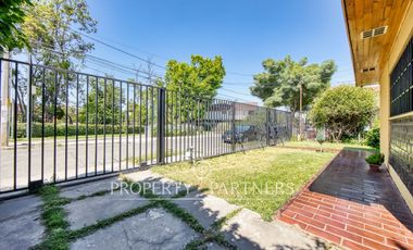 Casa de muy buen potencial ideal para remodelar