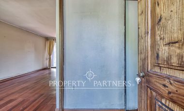 Casa de muy buen potencial ideal para remodelar