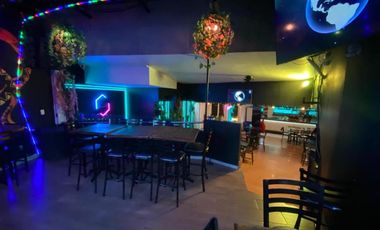 Local en Renta en Fuentes de Satélite, Plaza Pigally 150 m2