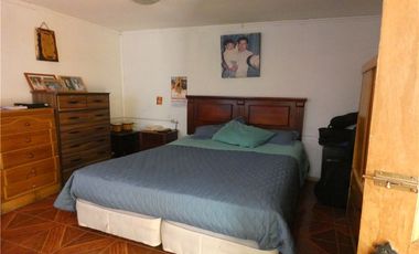 OPORTUNIDAD!! AMPLIA CASA  PARA REMODELAR