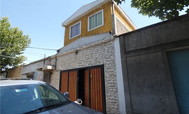 OPORTUNIDAD!! AMPLIA CASA  PARA REMODELAR