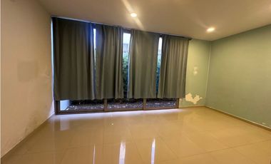 CASA EN RENTA FRACC BELLO AMANECER GPE