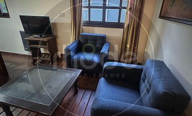 Local comercial, lote y tres departamentos a la venta en Costa del Este - Calle Las Camelias al 407