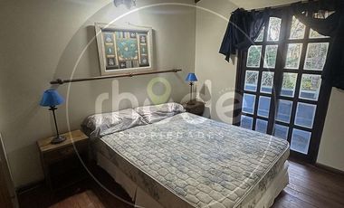 Local comercial, lote y tres departamentos a la venta en Costa del Este - Calle Las Camelias al 407