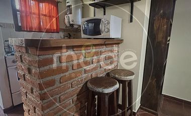 Local comercial, lote y tres departamentos a la venta en Costa del Este - Calle Las Camelias al 407