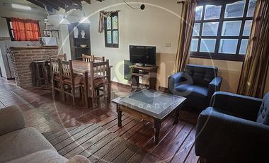 Local comercial, lote y tres departamentos a la venta en Costa del Este - Calle Las Camelias al 407