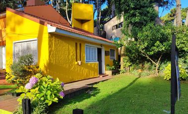 Casa en venta - 2 Dormitorios 1 Baño - Cochera - 48Mts2 - Costa del Este