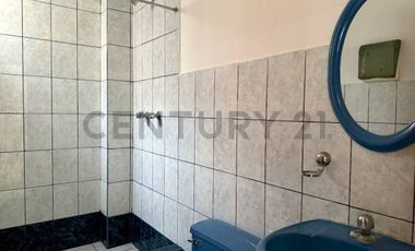 AMPLIO LOCAL COMERCIAL EN ZONA ESTRATÉGICA DE LA PERLA 148M2