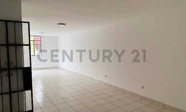 AMPLIO LOCAL COMERCIAL EN ZONA ESTRATÉGICA DE LA PERLA 148M2