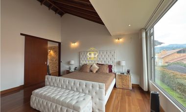 SE VENDE CASA EN CAJICA