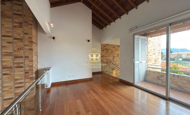 SE VENDE CASA EN CAJICA