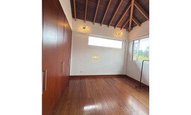 SE VENDE CASA EN CAJICA